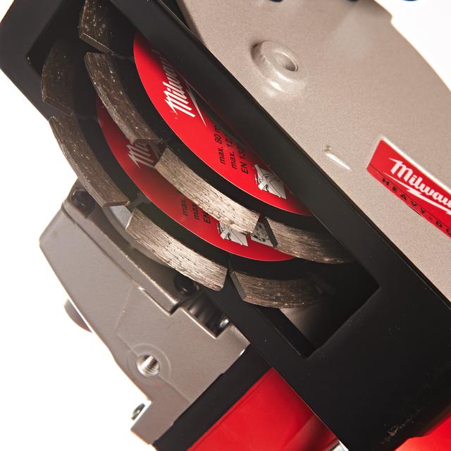 Milwaukee WCE30 Mauernutfräse