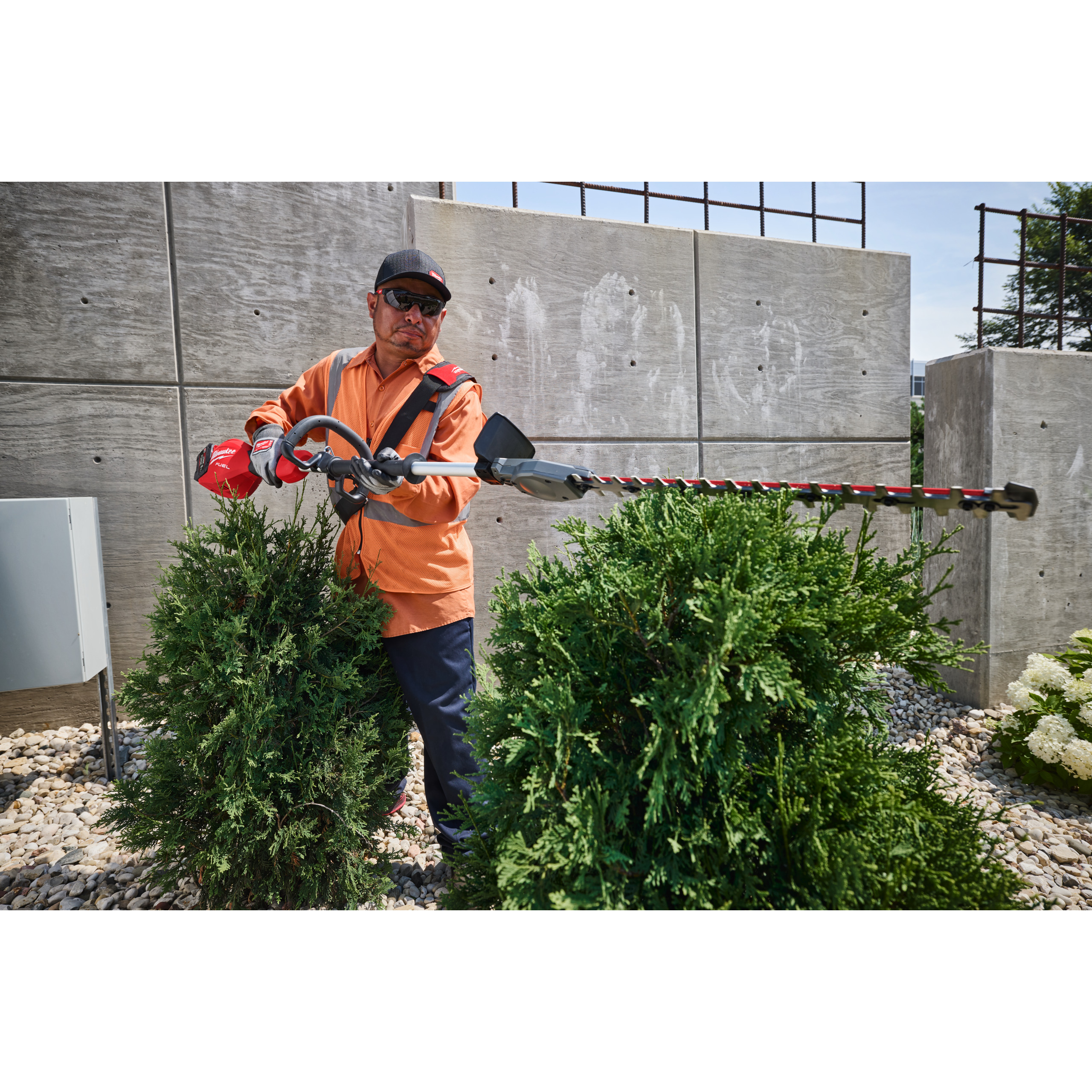 Milwaukee M18FHETSP-0 M18 FUEL™ Akku-Stabheckenschere 180 cm