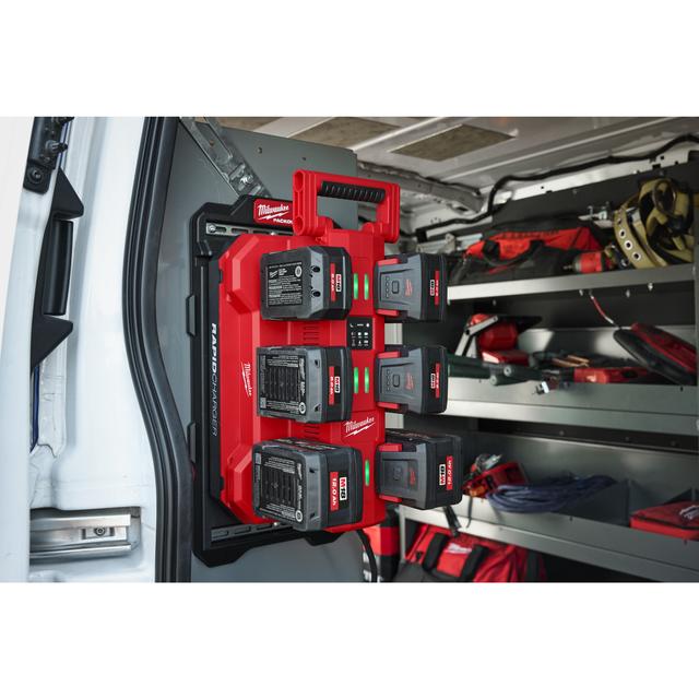 Milwaukee M18MPC6 PACKOUT Schnellladegerät