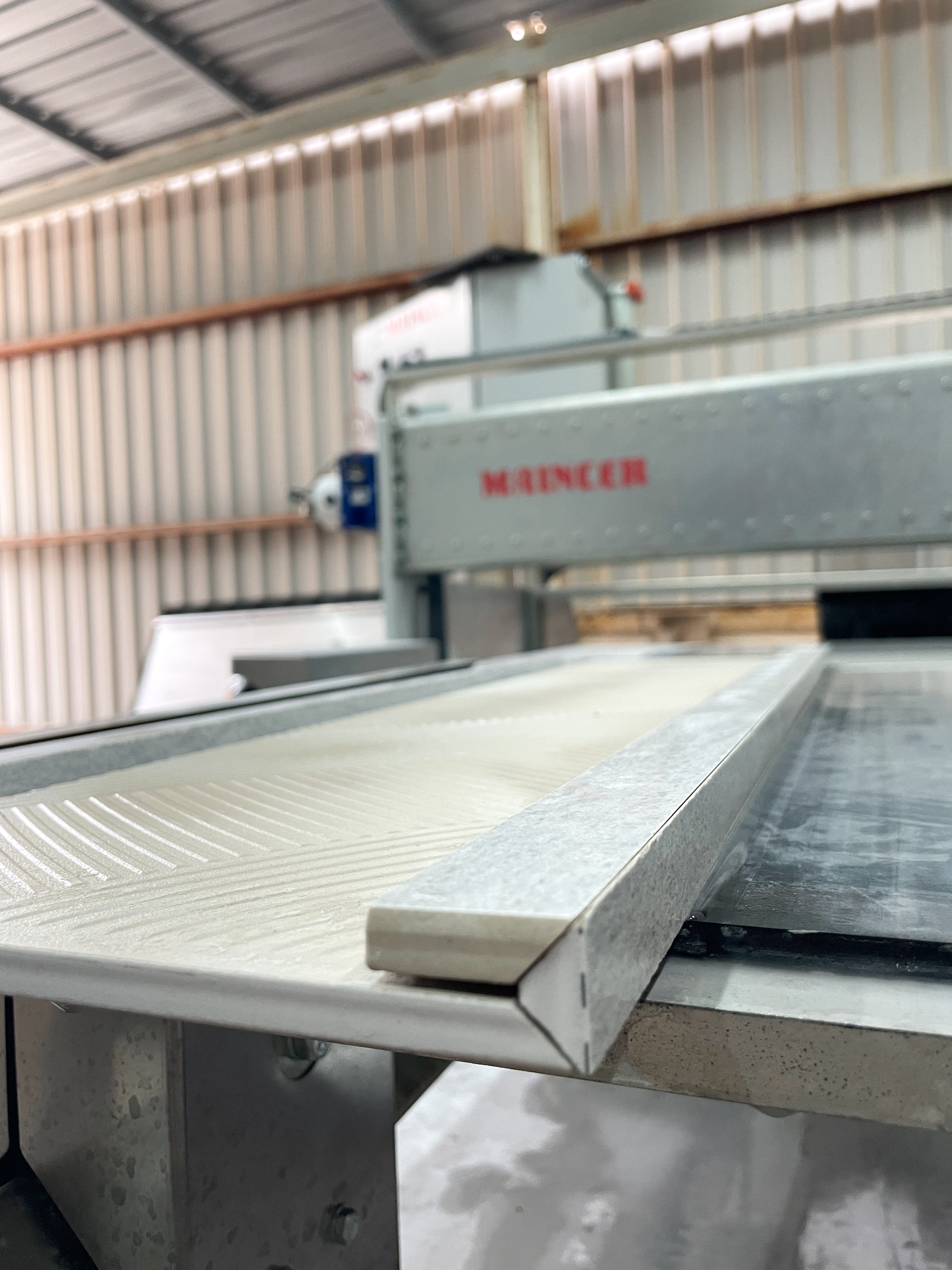 Maincer Stufen Zuschnitt- und Gehrungsmaschine MCM 1200/2AM