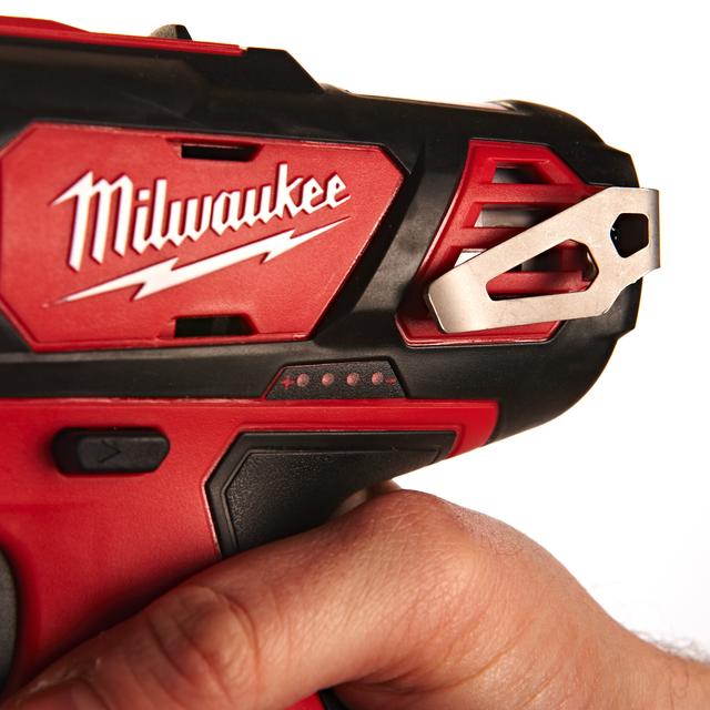 Milwaukee M12BDD-202C AKKU-SCHRAUBER