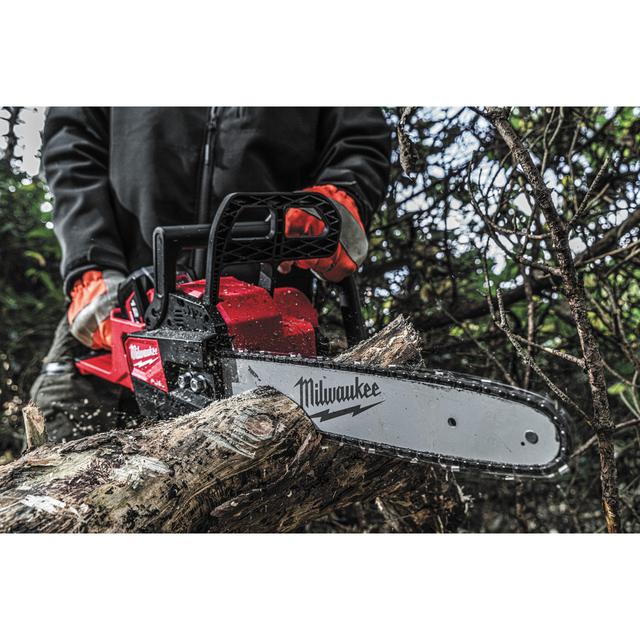 Milwaukee M18FCHS35-0  M18 FUEL Akku-Kettensäge 35cm