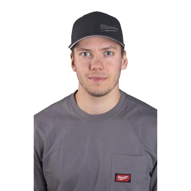 Milwaukee BCSBL-S/M Baseball Kappe schwarz Größe S/M mit UV-Schutz