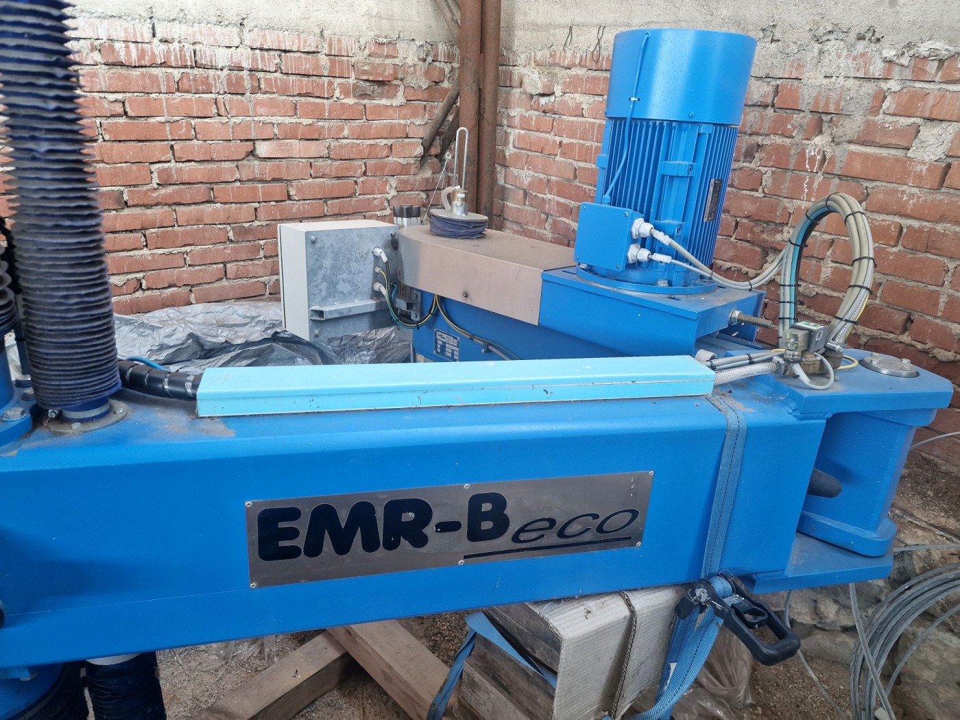 Gelenkarmschleifmaschine Euro Masiv EMR-B eco