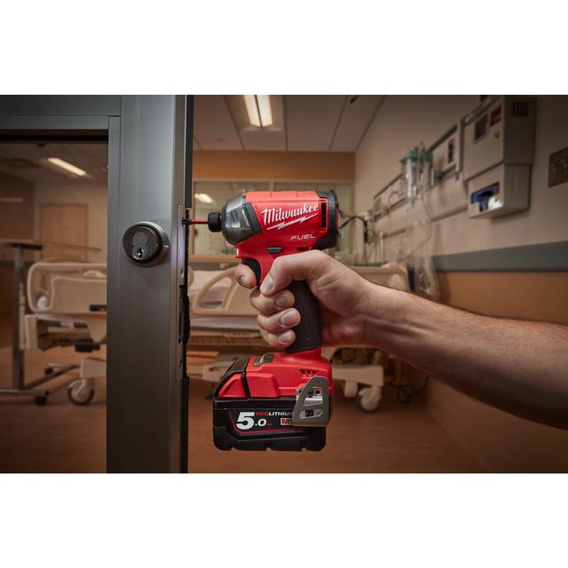 Milwaukee M18FQID Akku-Impulsschrauber
