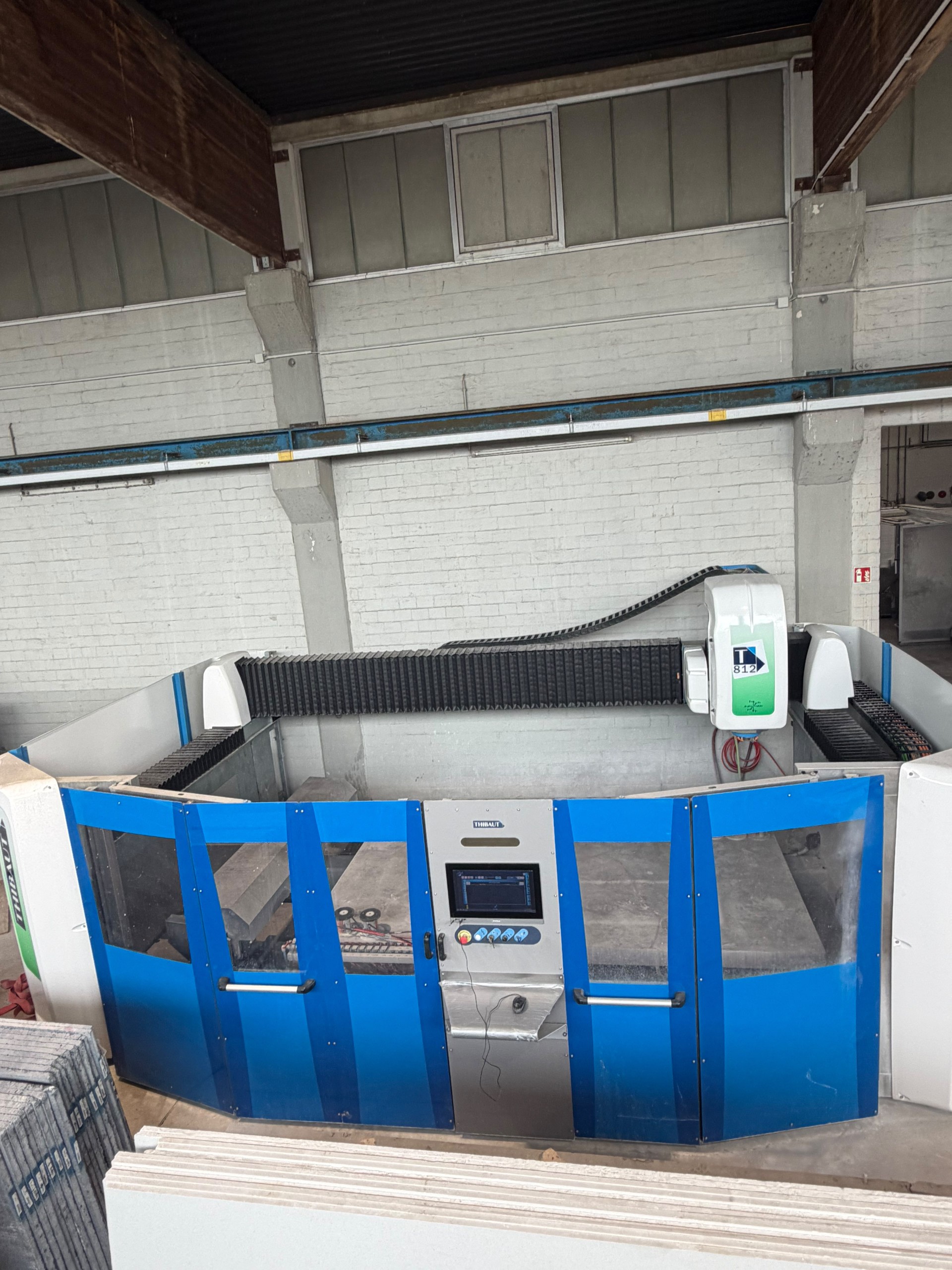 Bearbeitungszentrum Thibaut T812 V5 XL
