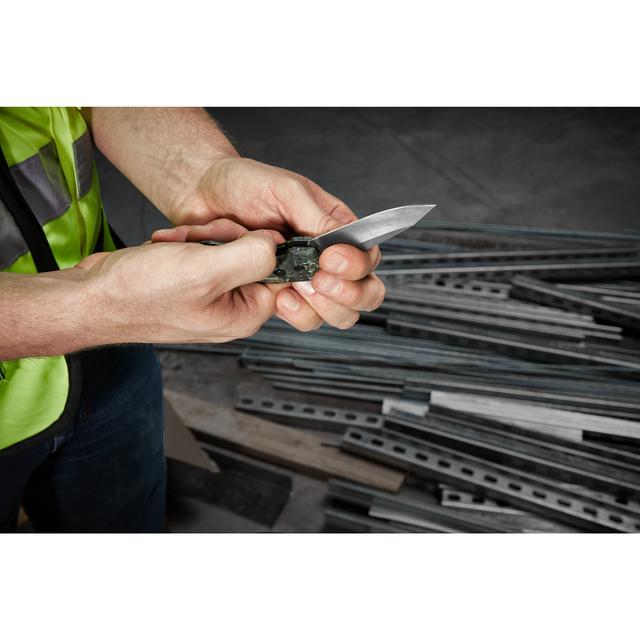 Milwaukee FASTBACK Camo Klappmesser