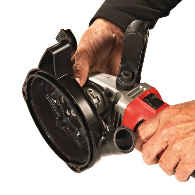 Milwaukee AGV15-125XCDEG-SET Winkelschleifer mit Absaughaube Schleifen