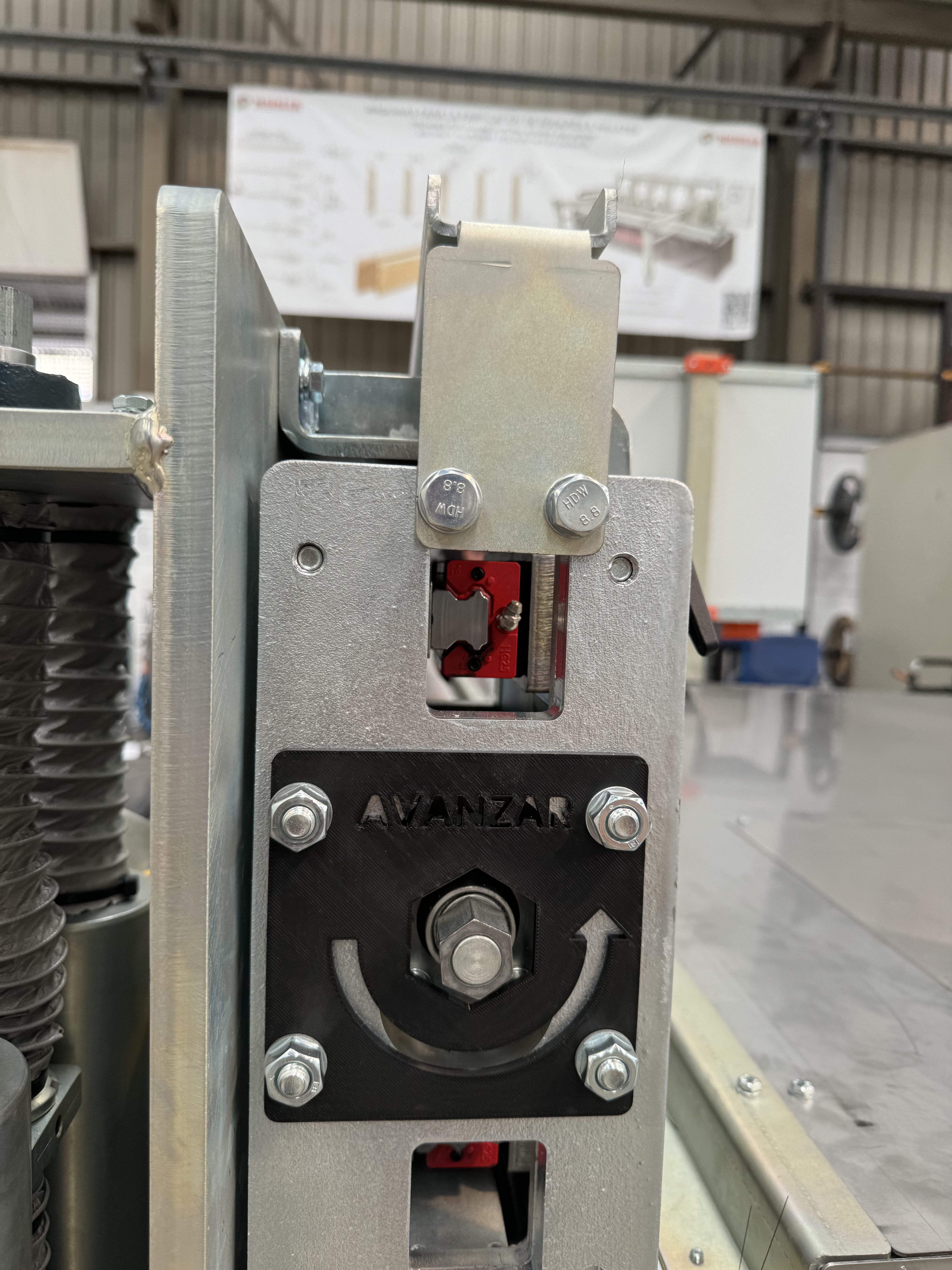 Maincer Stufen Zuschnitt- und Gehrungsmaschine MCM 1200/2AM