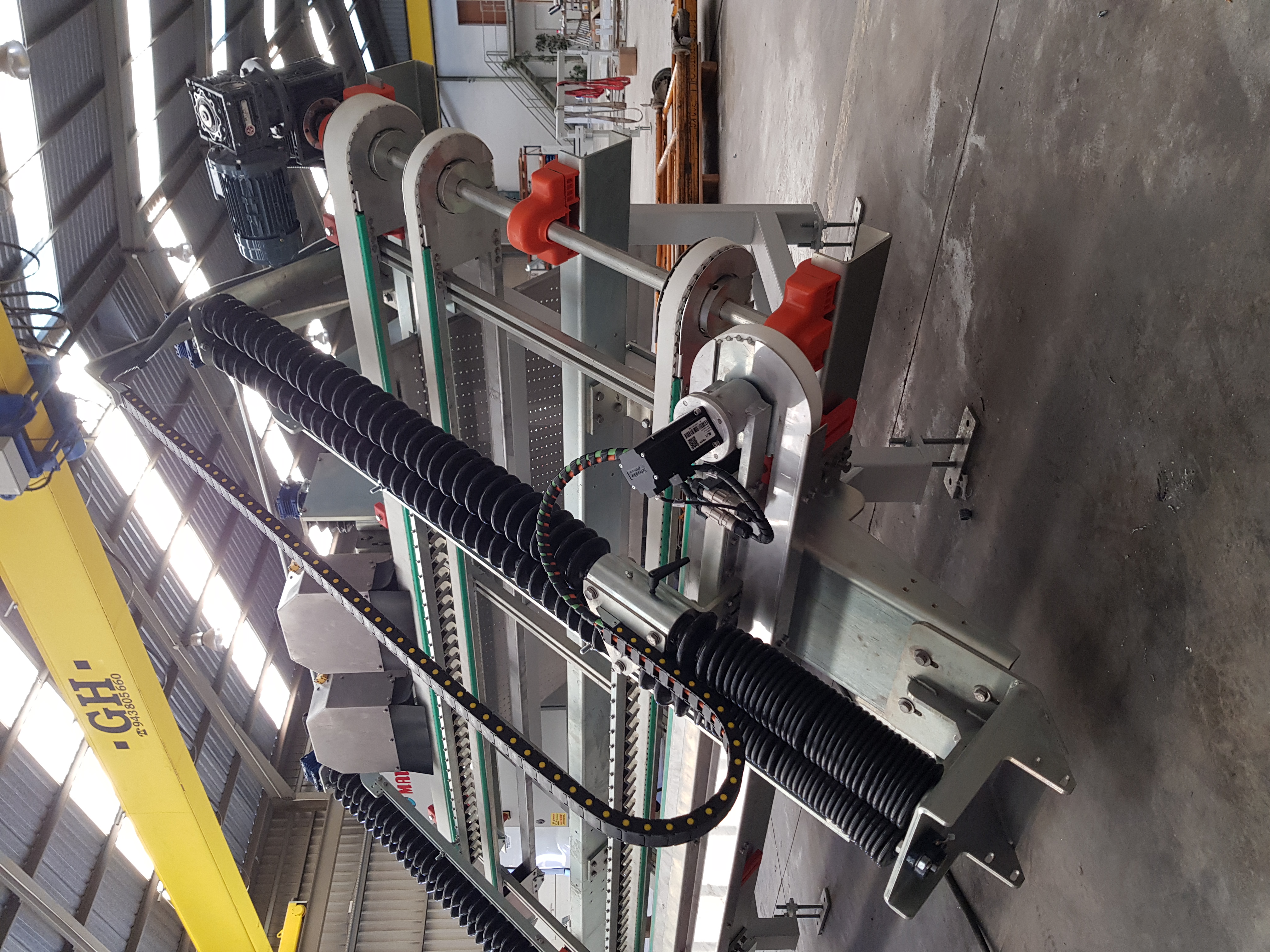 Maincer Vertikal-Gehrungsmaschine für Großformate MIP 1200