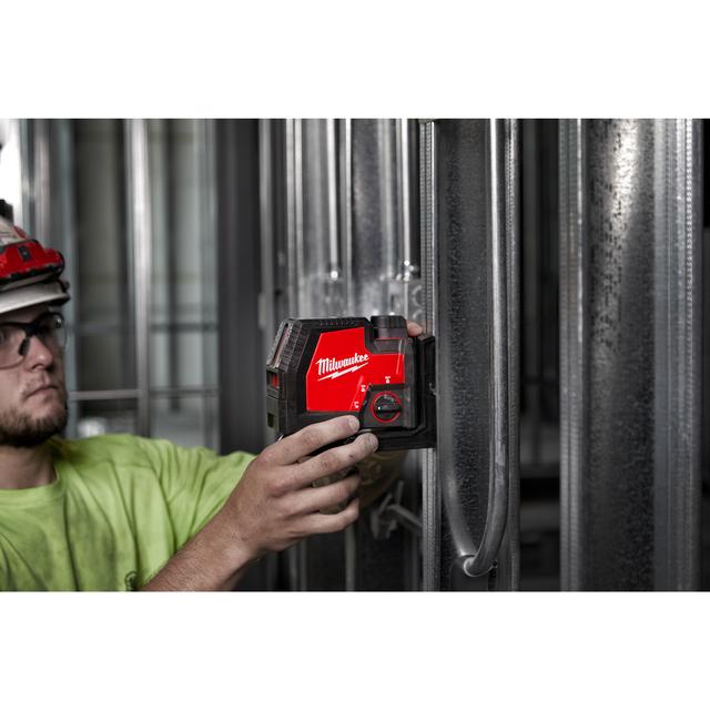 Milwaukee L4CLLP-301C Kreuzlinienlaser mit Lotfunktion