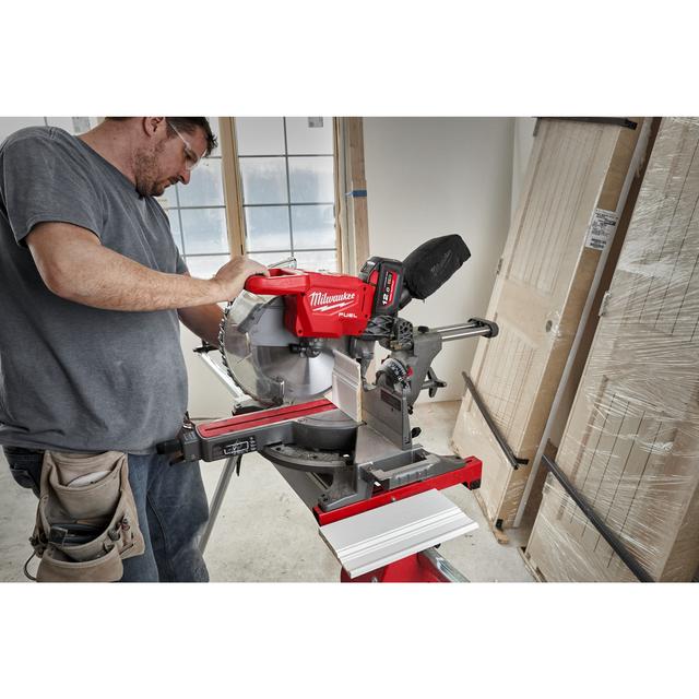 Milwaukee M18FMS305-0 M18 FUEL Akku-Kapp- und Gehrungssäge