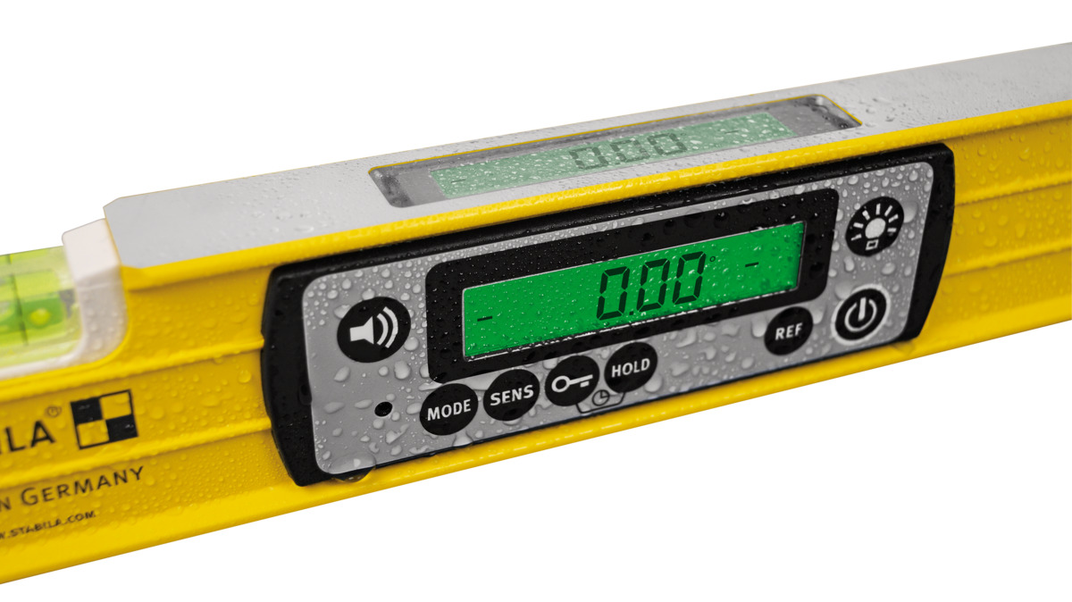 STABILA Digitale Wasserwaage TECH 196M DL, 61 cm, wasser- und staubdicht nach IP 67, 2 Digital-Displays, kalibrationsfrei, Anzeige-Modi: °, %, mm/m, in/ft, Magnetsystem, Tasche