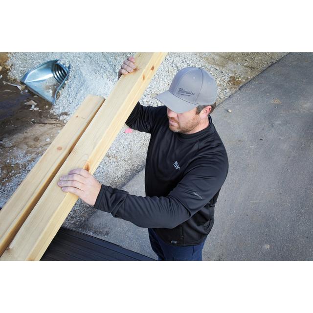 Milwaukee L4HBLB-301XL USB-Akku-Heiz-Funktions-Langarmshirt, inkl. L4B3 RED LITHIUM Akku u. Ladekabel