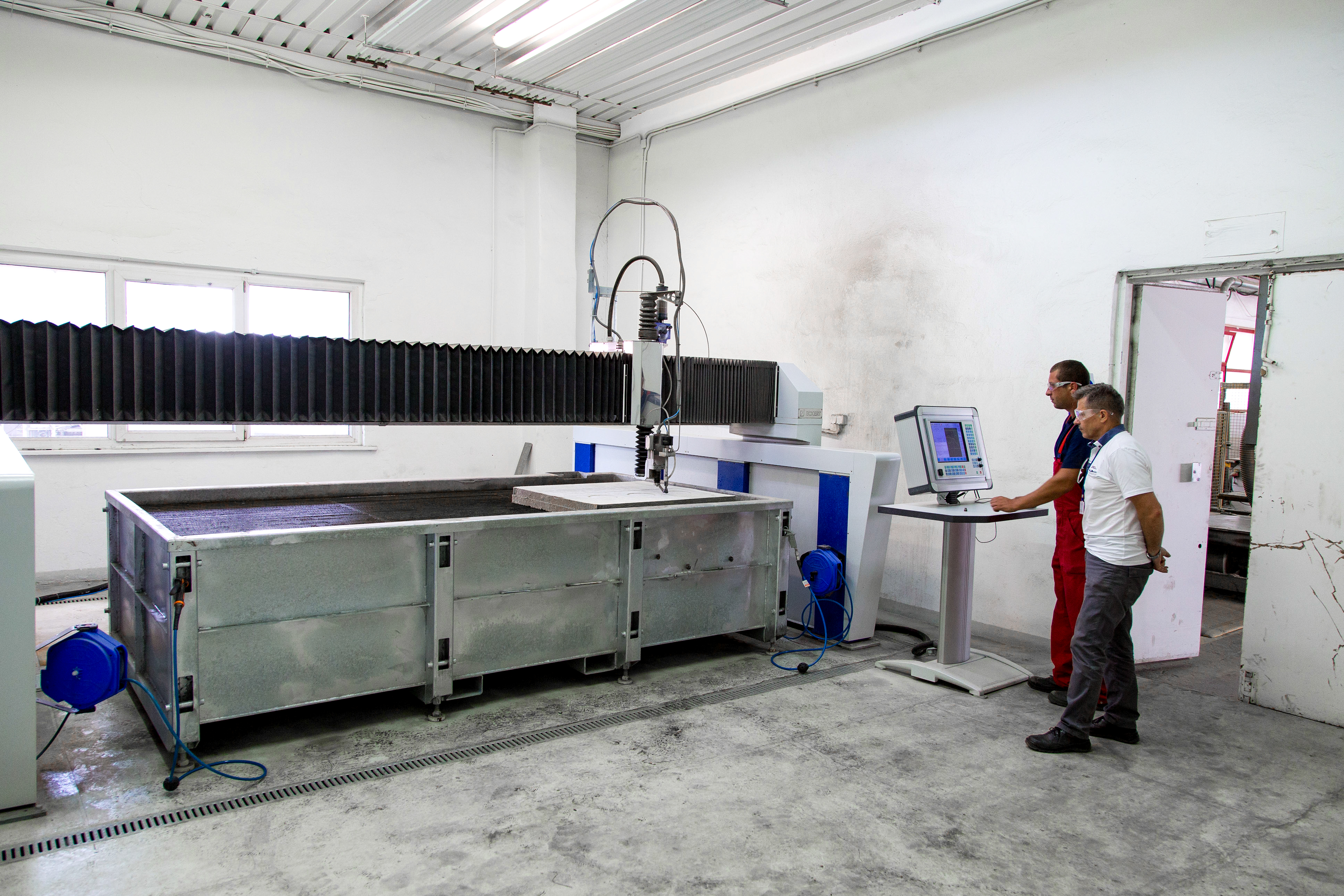 Wasserstrahl-Schneidanlage Eckert OPAL Waterjet