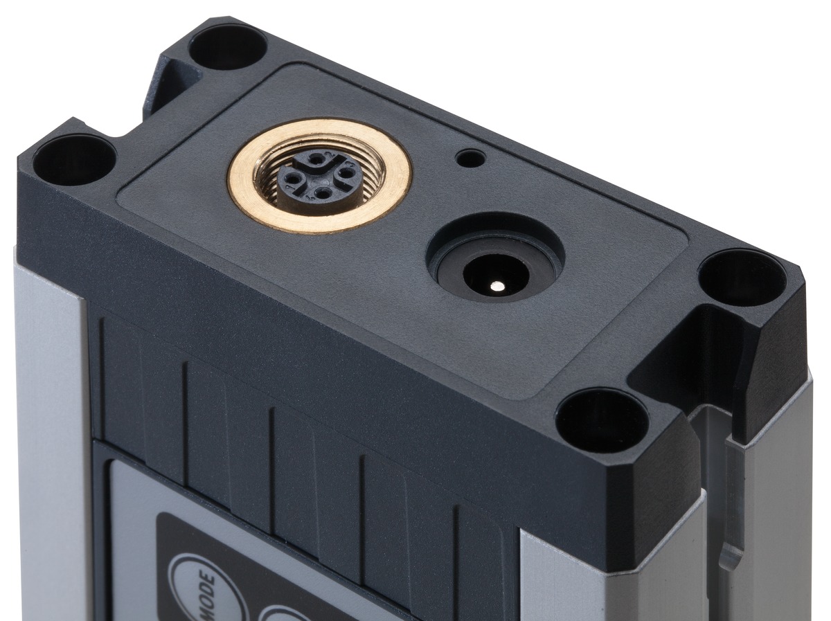 STABILA Elektronischer Neigungsmesser TECH 1000 DP, 17,5 cm, 1 Digital-Display, Messbereich: 0° – 360°, RS-485-Schnittstelle, Steckernetzteil, Datenkabel, Auswertesoftware, Schutzklasse IP 65, Tasche