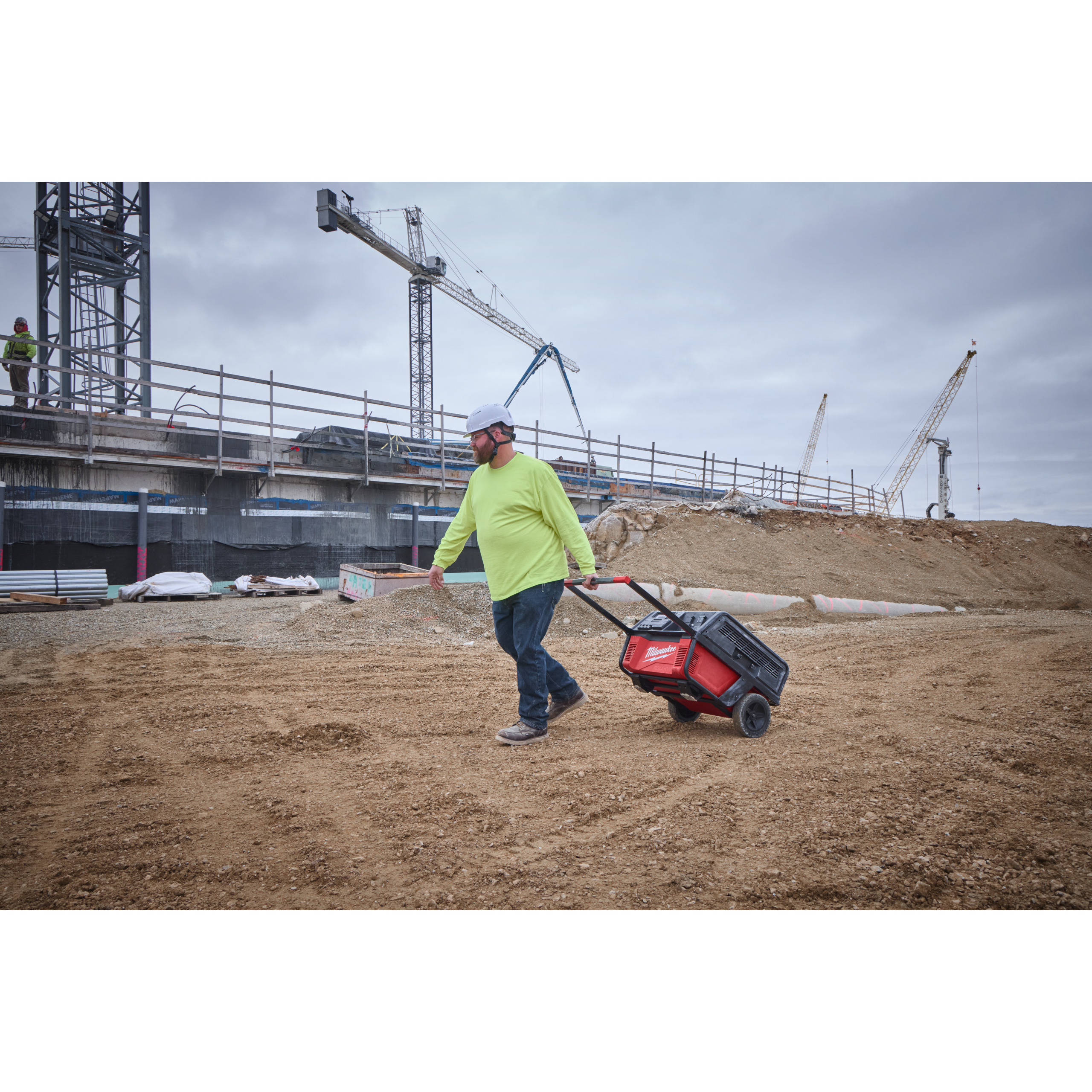 Milwaukee IRPSUOP6000 ROLL-ON Mobiler Generator 7200/3600 W 6.0 kWh