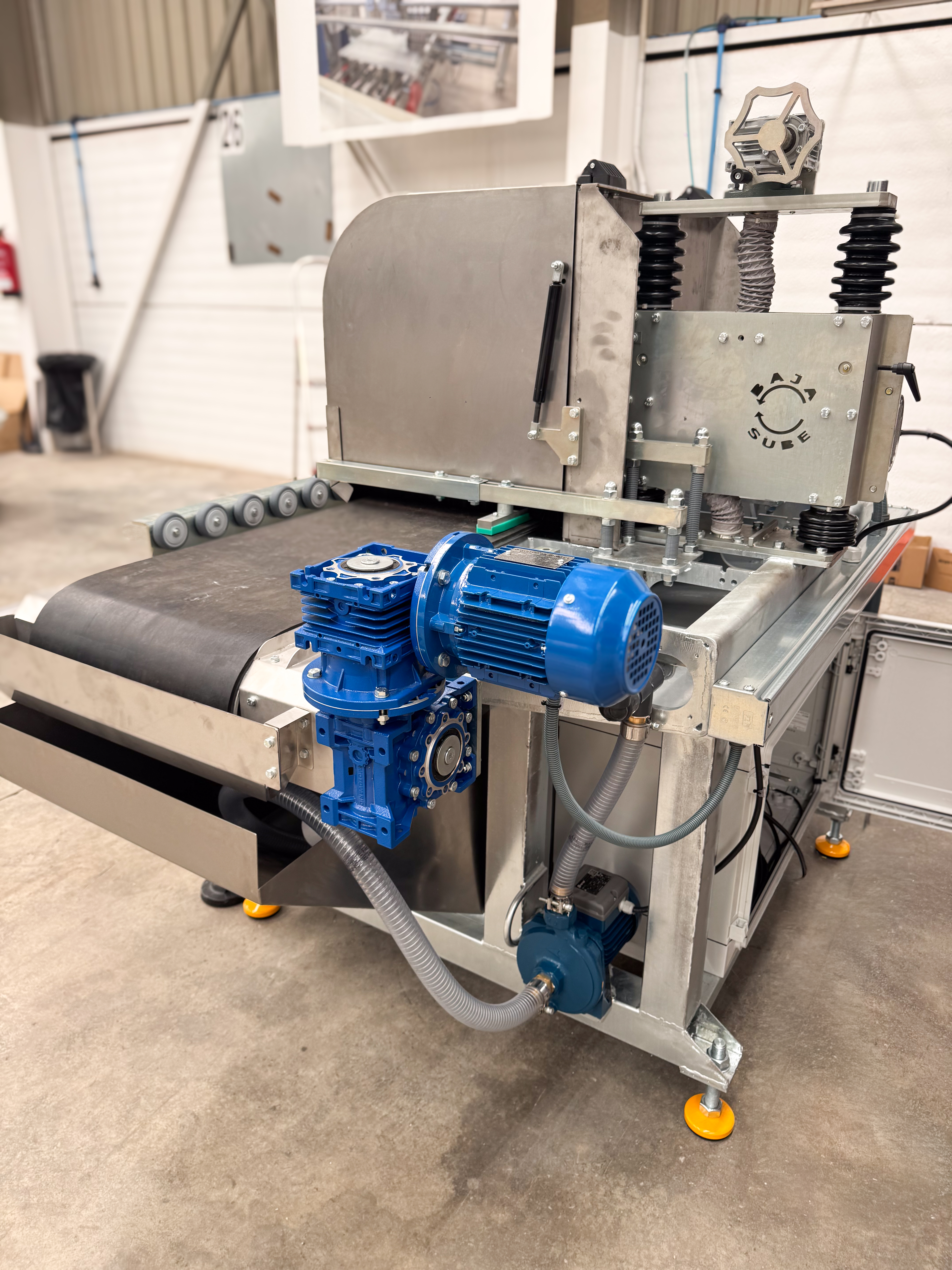 Maincer Sockelschneid- und Profiliermaschine MCB