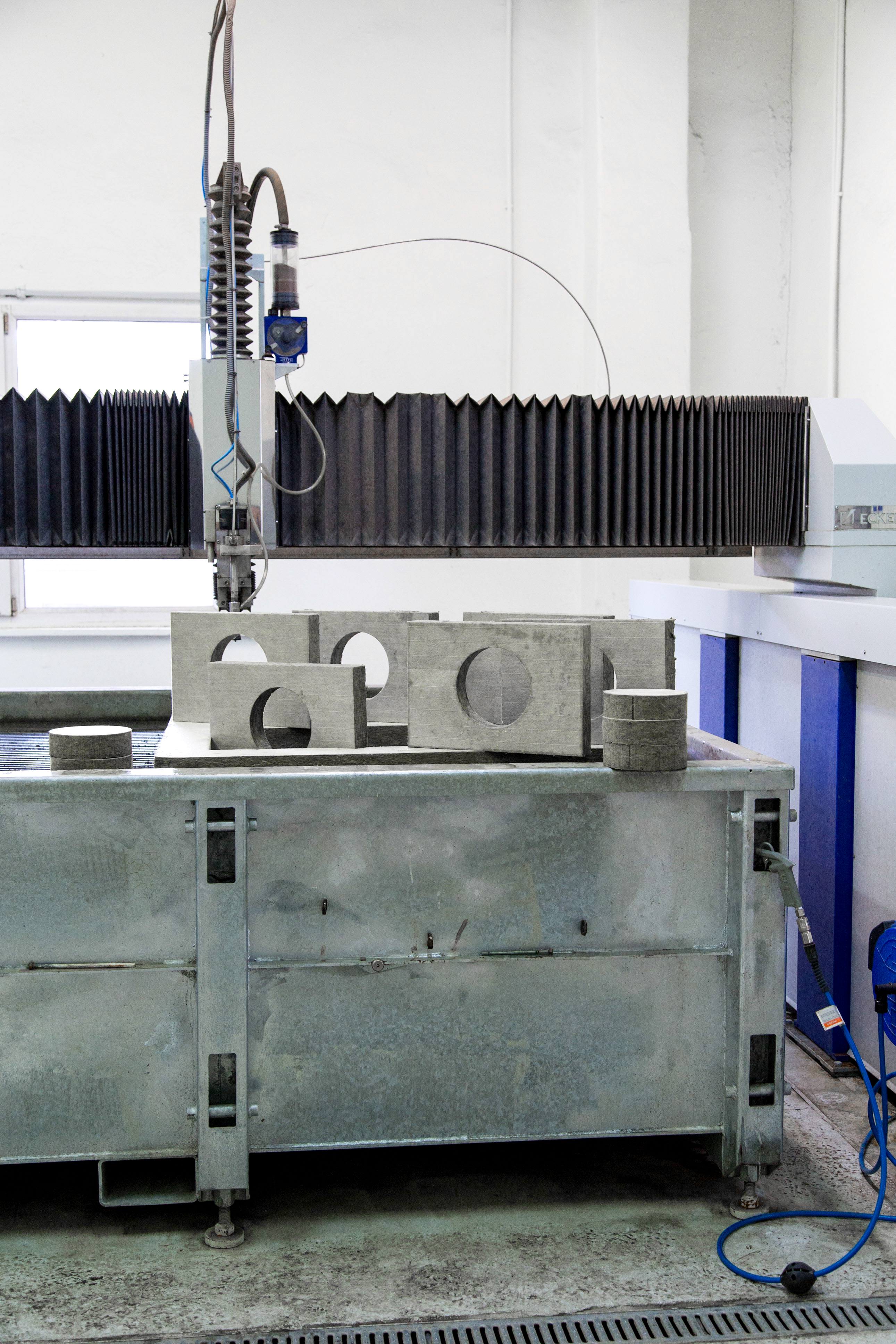 Wasserstrahl-Schneidanlage Eckert OPAL Waterjet