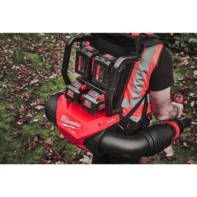 Milwaukee M18F2BPB-124 M18 FUEL Akku-Rucksackgebläse