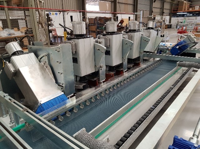 Maincer Profiliermaschine MRV 350/7+1