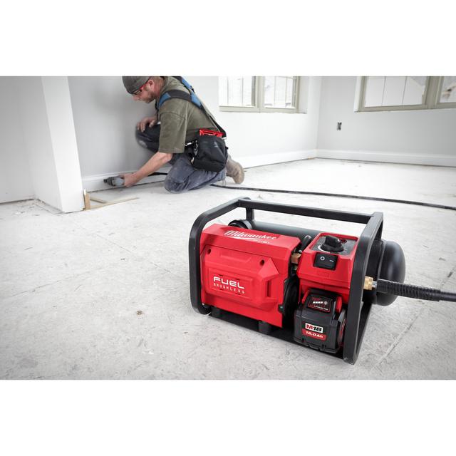Milwaukee M18FAC-0 M18 FUEL Akku-Kompressor