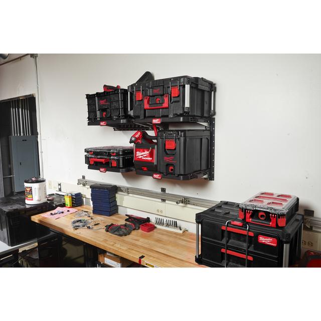 Milwaukee PACKOUT Schienensystem-Set zur Wandmontage 2 Wandhalterungen, 2 Grundplatten