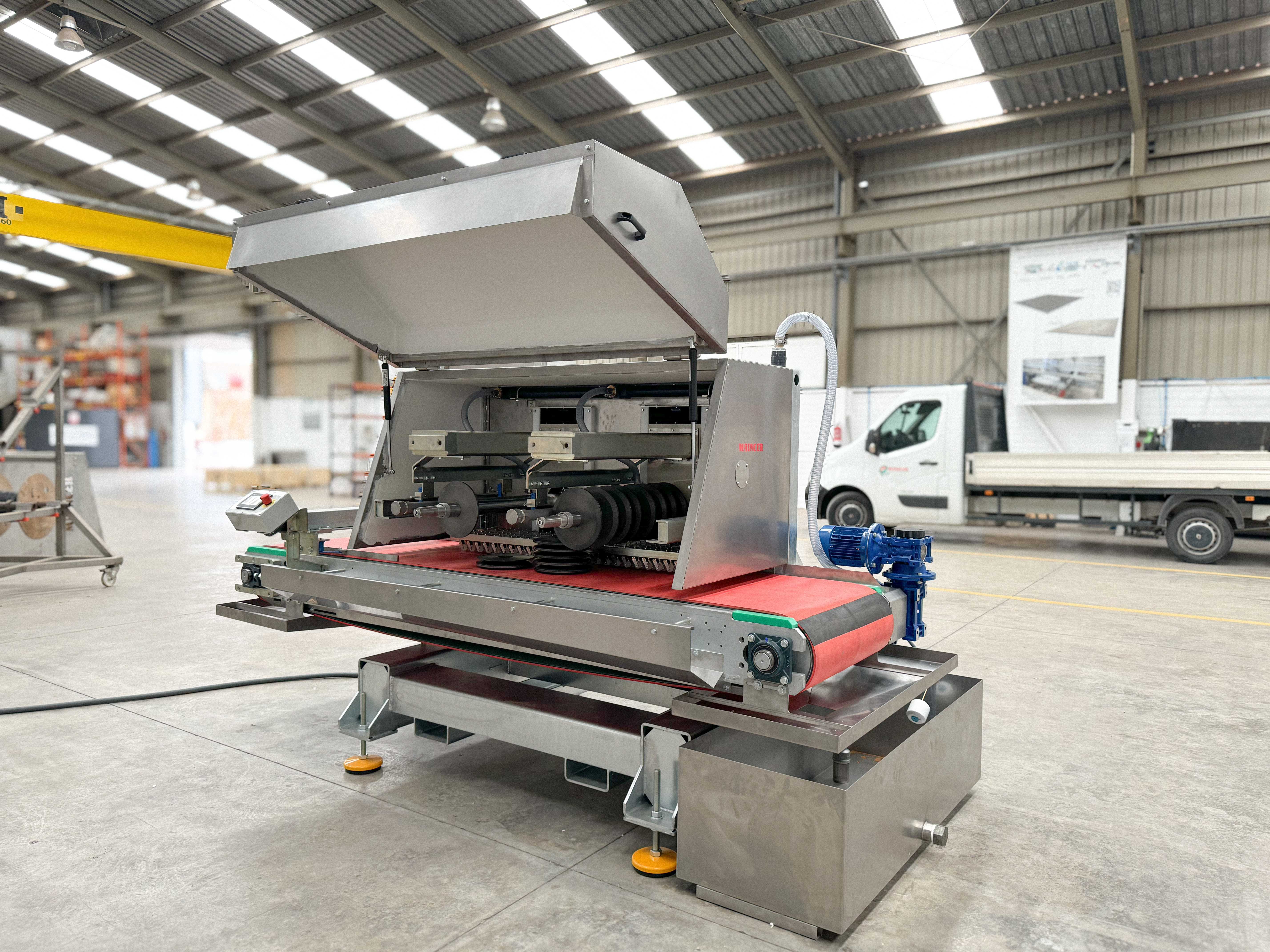 Maincer Sockelschneidmaschine MCE