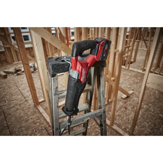 Milwaukee M18FSZ Akku-Säbelsäge