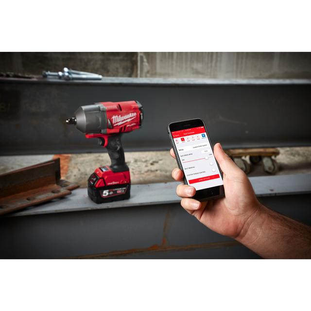 Milwaukee M18ONEFHIWF12-0X M18 FUEL ONE-KEY 1/2˝-Akku-Schlagschrauber mit Sprengring