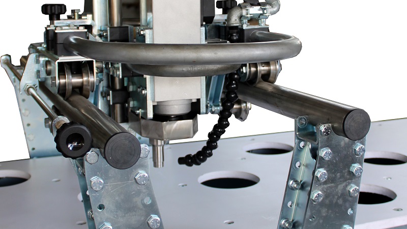 Achilli Handgeführtes Bearbeitungszentrum TOP