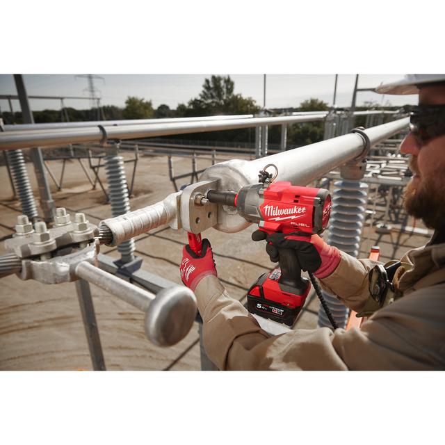 Milwaukee M18FHIW2P12-502X M18 FUEL 1/2"-Akku-Schlagschrauber Vierkant mit PIN