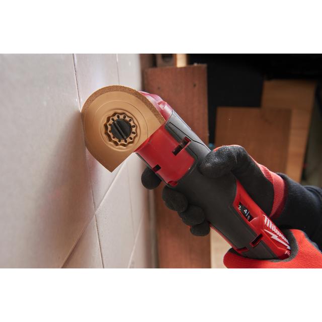 Milwaukee Multitool Starlock Sägeblatt HM-bestückt zum Entfernen von Fugen 75 x 20 x 2,2 mm