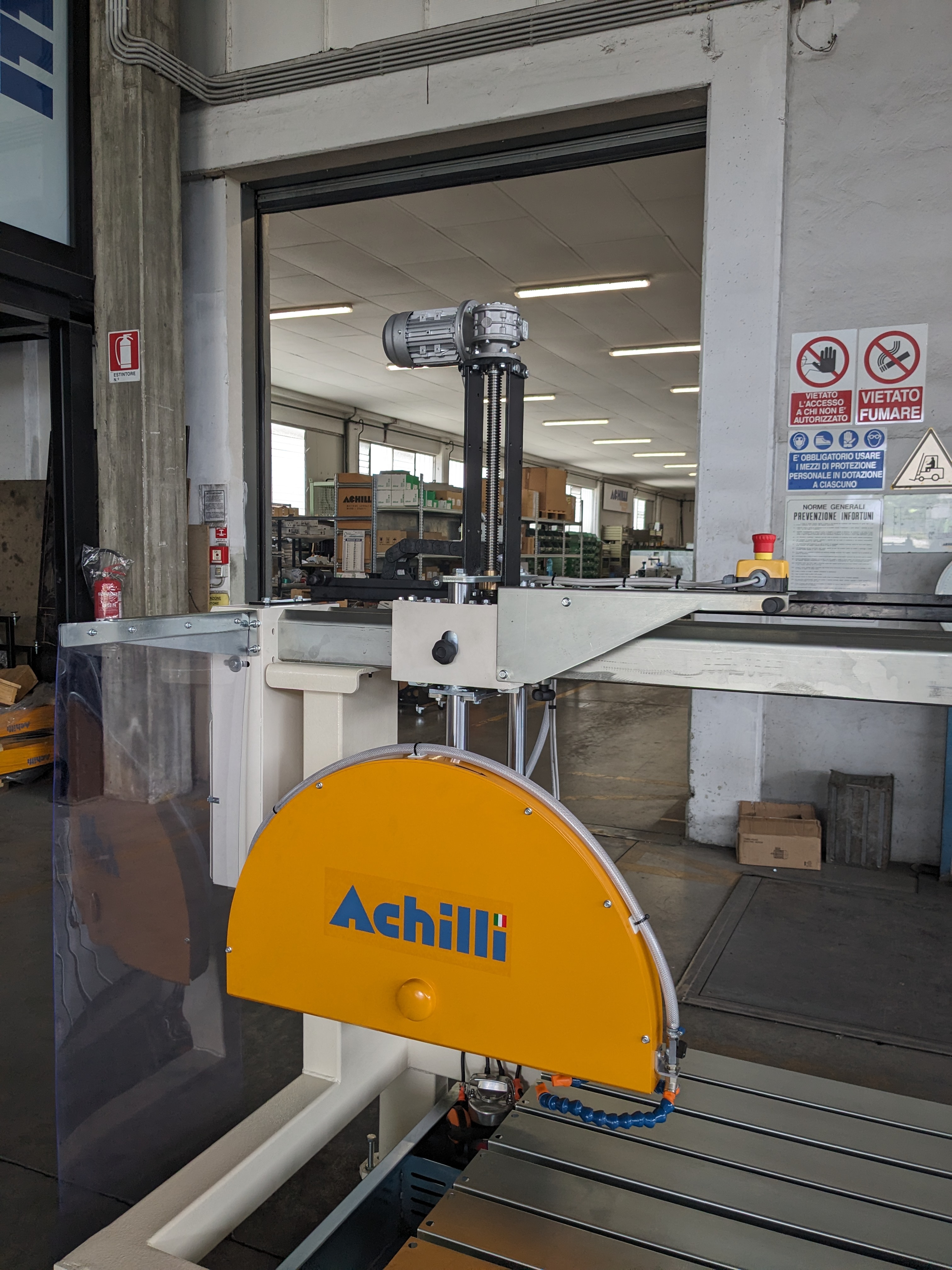 Achilli Kompakte Blocksäge ADR-XL-750 mit starrer Brücke