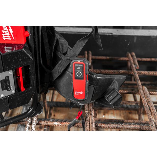 Milwaukee MXFCVBP-0 MX FUEL Akku-Rucksack-Betonverdichter