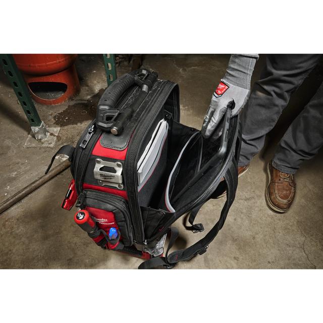 Milwaukee PACKOUT Rucksack verstärkt 630 x 430 x 230 mm