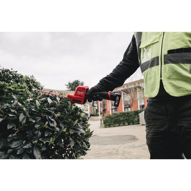 Milwaukee M12FHT20-0 M12 FUEL Akku-Heckenschere